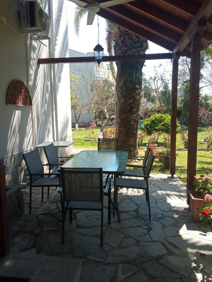 Апартаменты Sofia'S Garden Неа-Перамос Экстерьер фото
